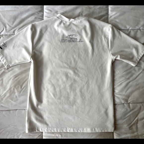 O’Neill Rashguard - Picture 2 of 4